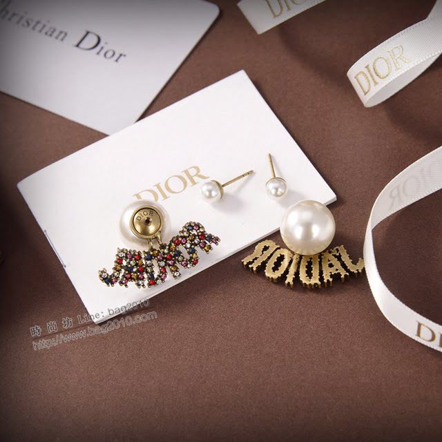 Dior飾品 迪奧經典熱銷款彩鑽字母珍珠耳釘耳環  zgd1445